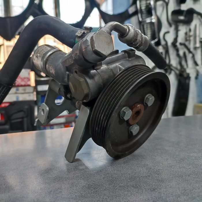 ГУР насос BMW E60 активная рейка