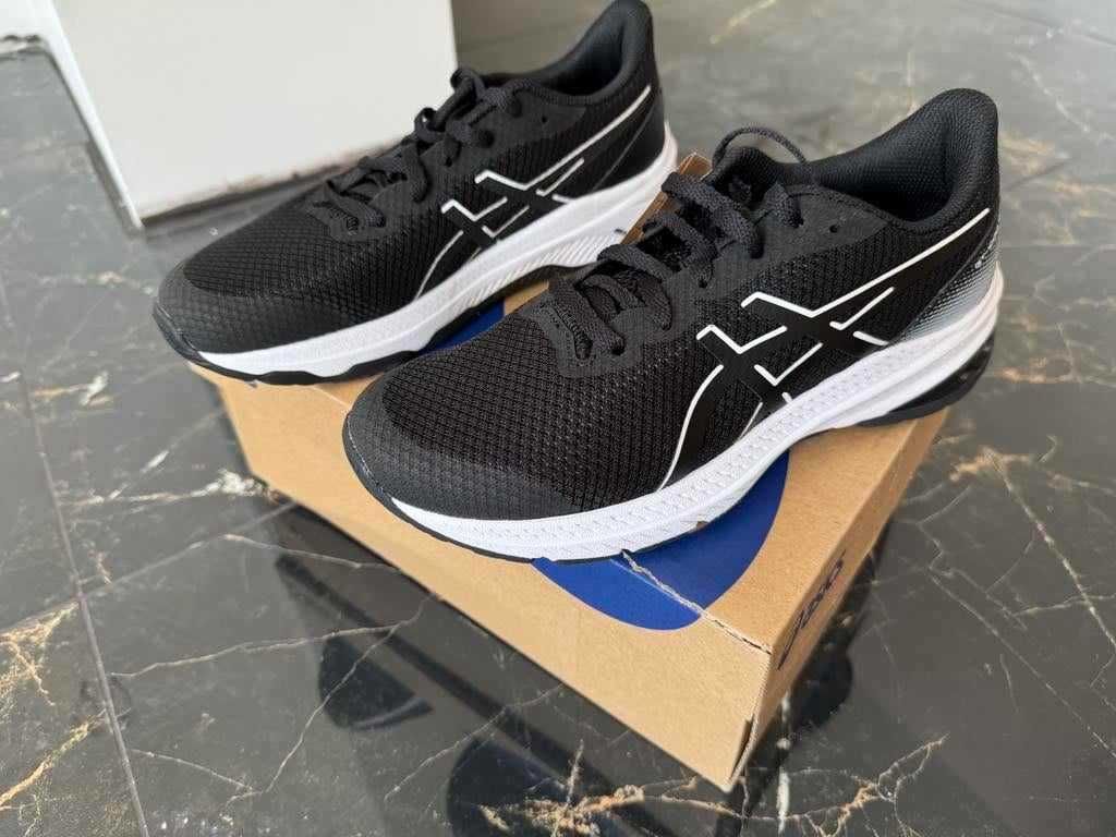 Маркови дамски маратонки / NIKE, FILA, ASICS, PUMA