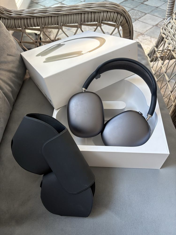 Apple airpods max