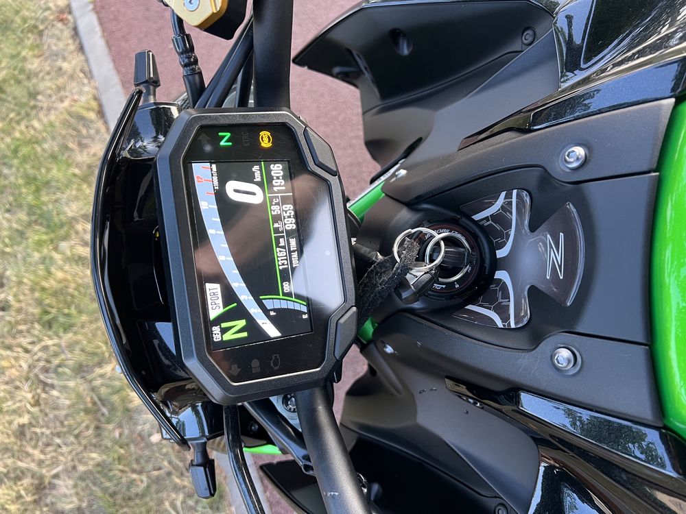 Kawasaki z900 2023 A2 35 kw