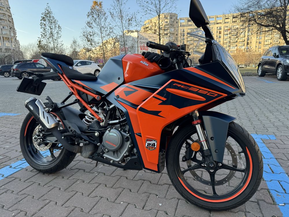 KTM RC390     2022 A2