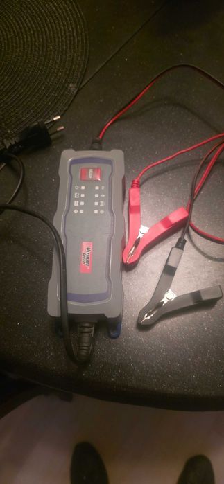 Зарядни за акумулатор за автомобили