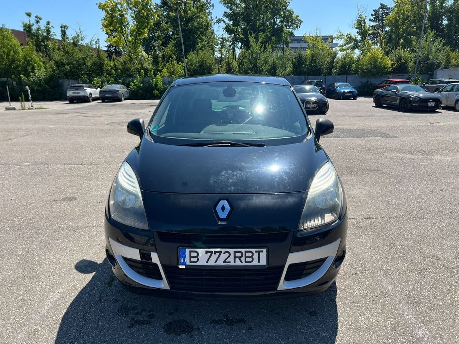 Vând sau schimb cu daster Renault Scenic 3