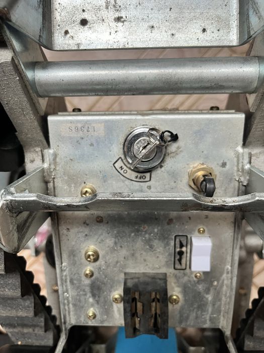 Elevator pentru deplasare persoane cu dizabilitati