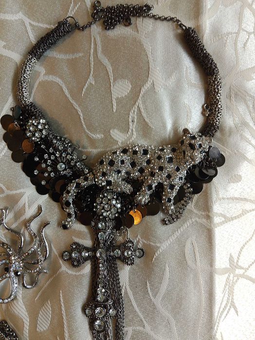 Дамска бижутерия от естествени камъни