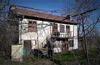 Къща в Пазарджик, област-с.Козарско площ 120 цена 28000