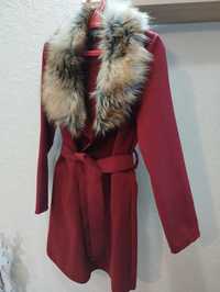 Дамско палто, ново р-р М, L

Цвят: бордо с голяма яка с косъм

Пр