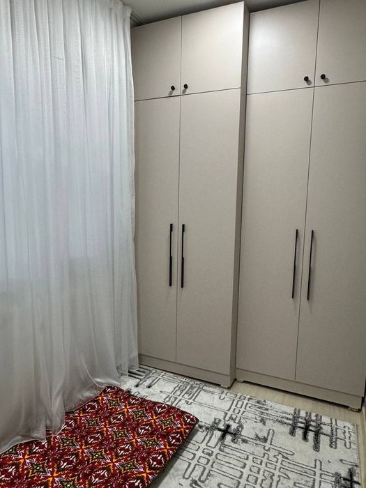 Продается 2в3 /1/4 60м2 в массив Панельный