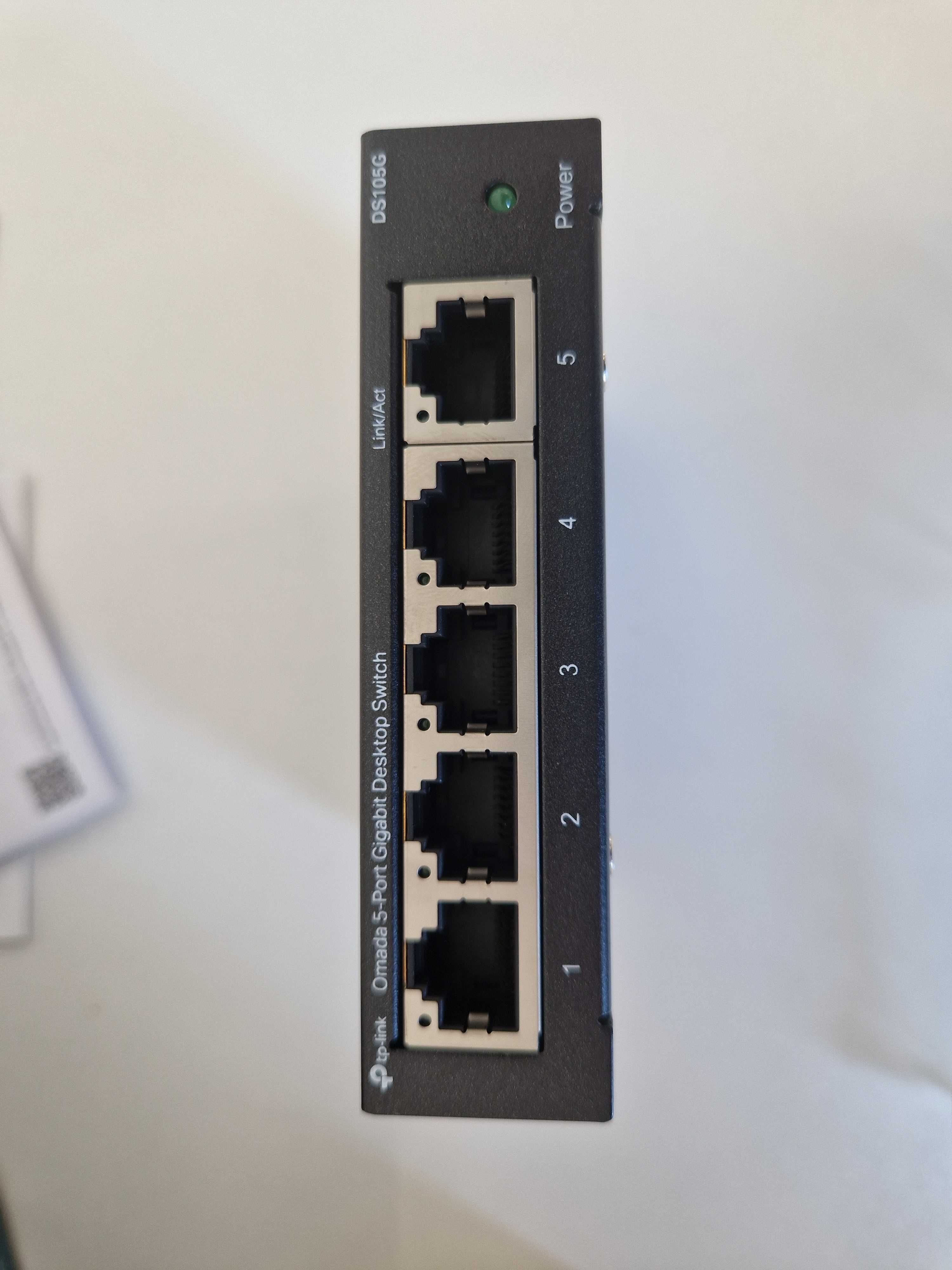 Switch TP-Link LS1005G, 5 порта 10/100 /1000Mbps