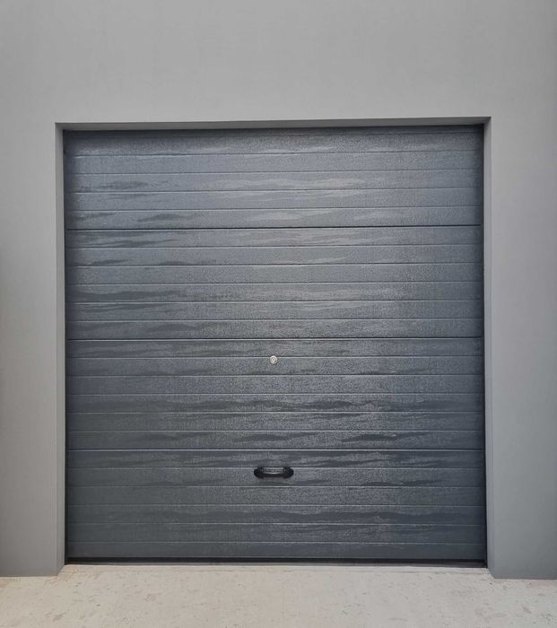 Usi de garaj sectionale la pretul corect