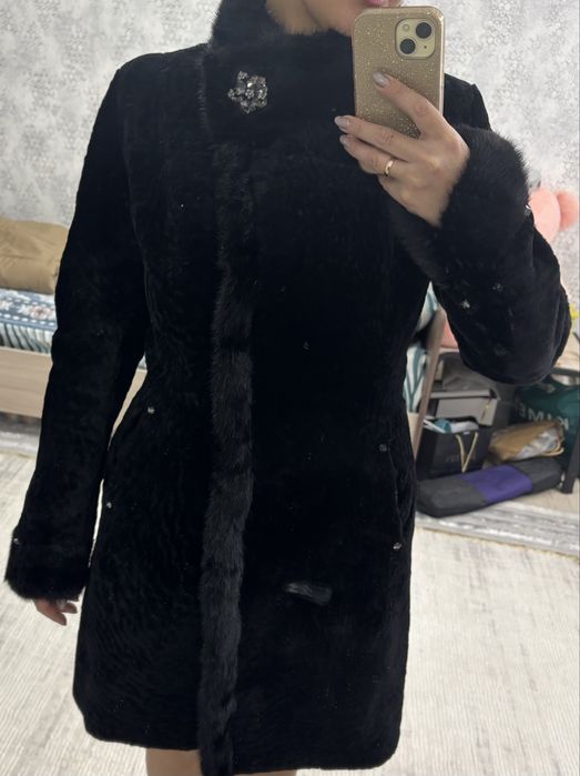Продам мутоновую шубу