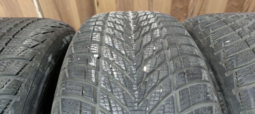 Зимни гуми Good Year 215/55/17