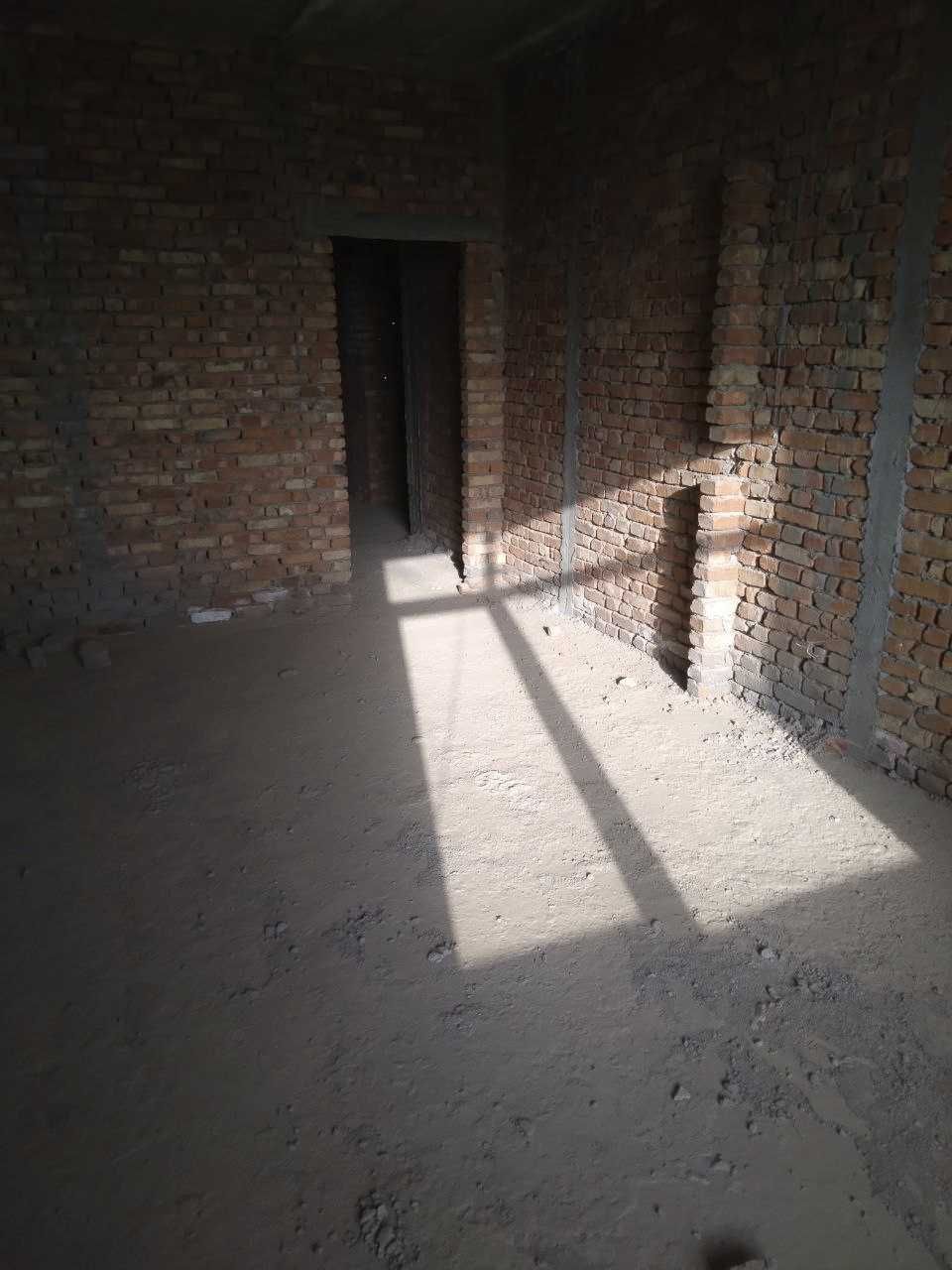 Ko`p qavatli uydagi xonadon