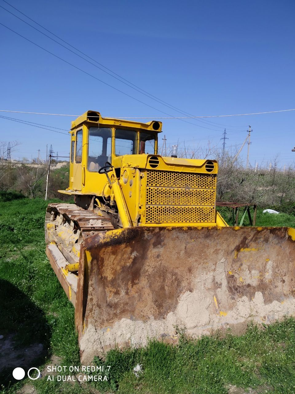 Срочно продам запчасти двигатели бульдозера Т-130