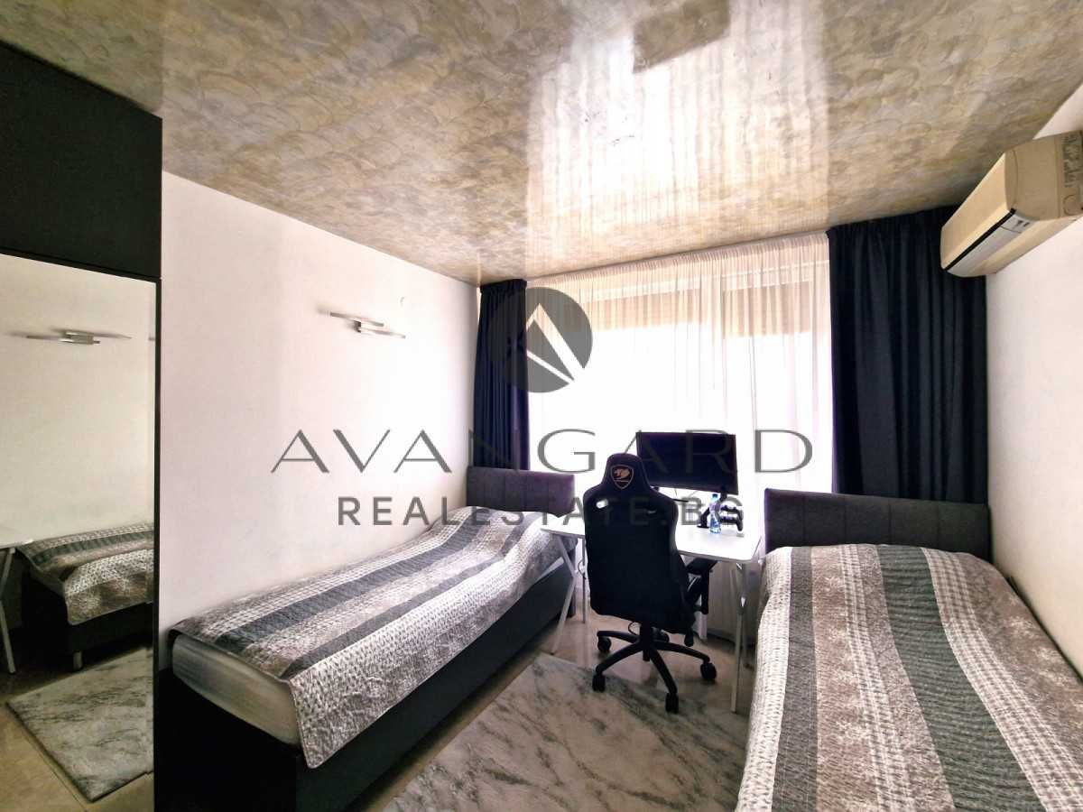 Продава се Тристаен апартамент в Пловдив, Тракия - 118 кв.м за 1864 €/кв.м - Снимка #9