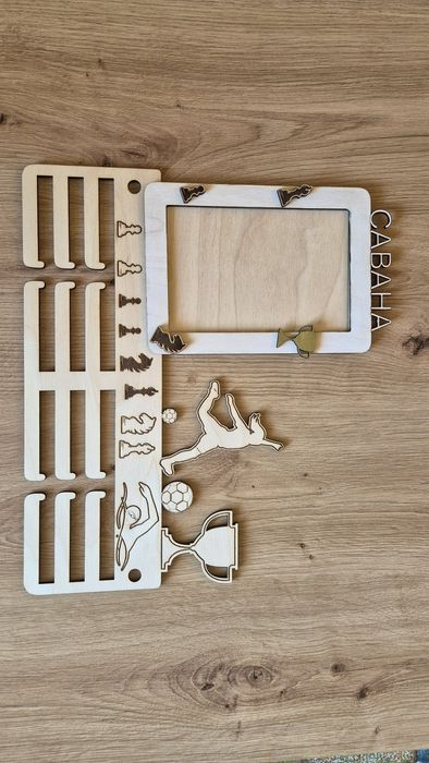 Поставка за медали - различни видове