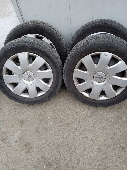 Зимни гуми Nokian WR03 размер 215/55 R16 с джанти 4х108/65.1/ЕТ-26