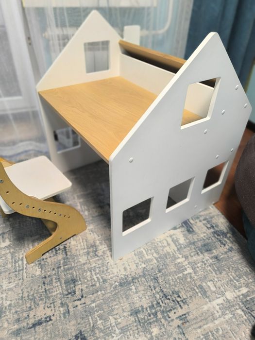 Детский стол и растущий стульчик