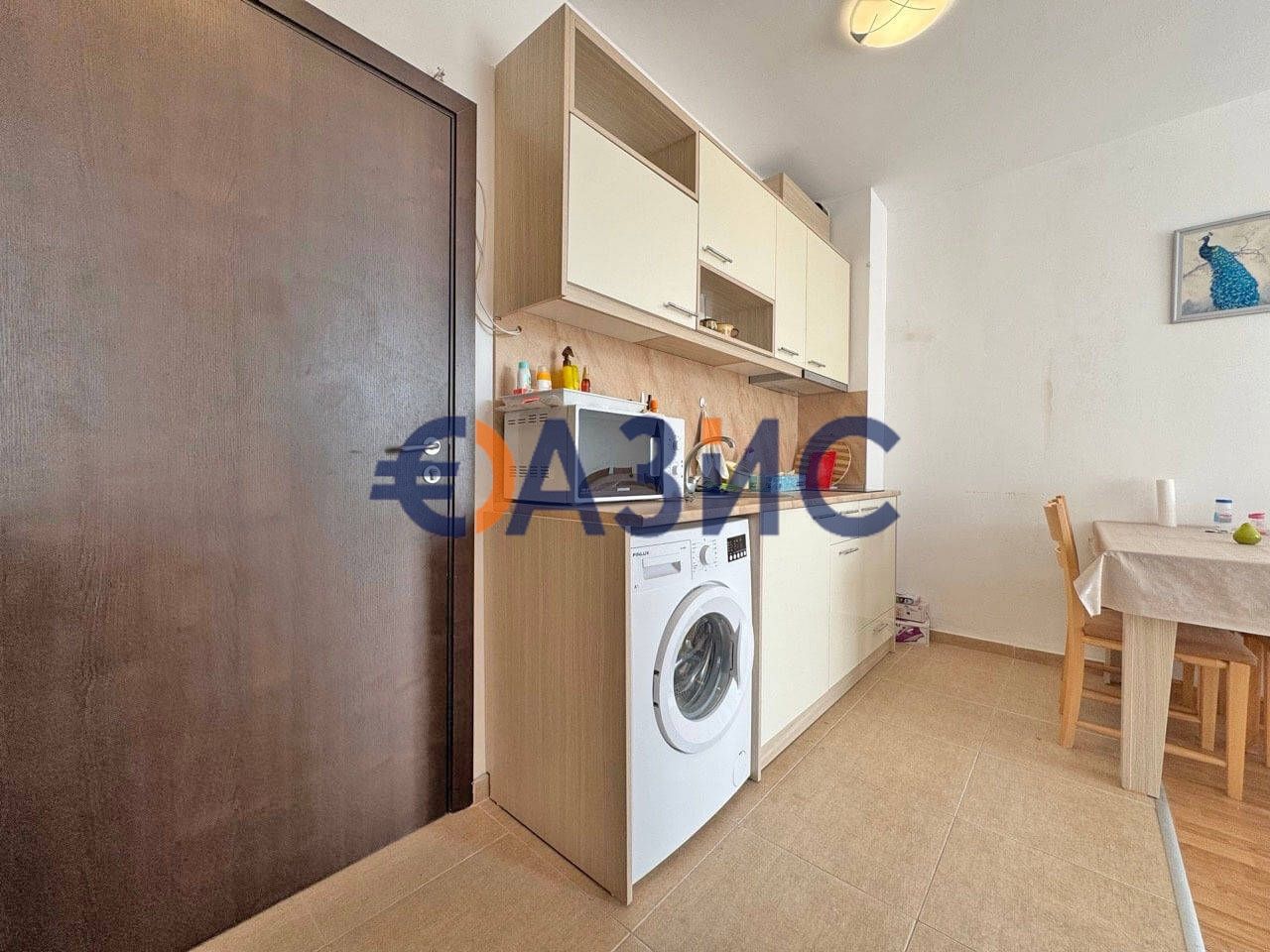 Продава се Двустаен апартамент в к.к. Слънчев бряг - 53 кв.м за 1095 €/кв.м - Снимка #2
