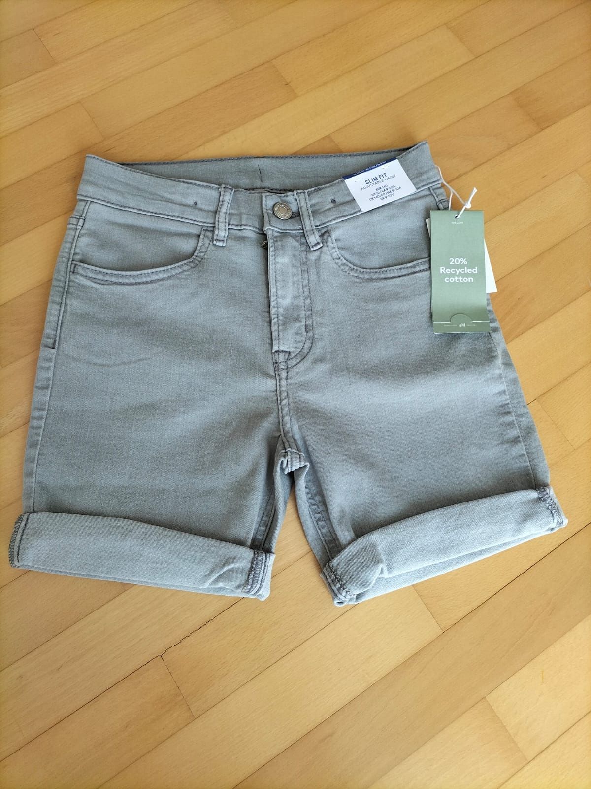 Pantaloni scurți h&m copiii marimea 140 noi