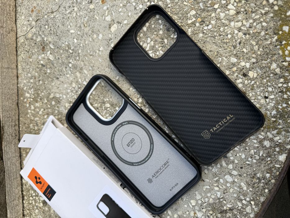 Husa iphone 15 pro max kevlar carbon spigen tactical