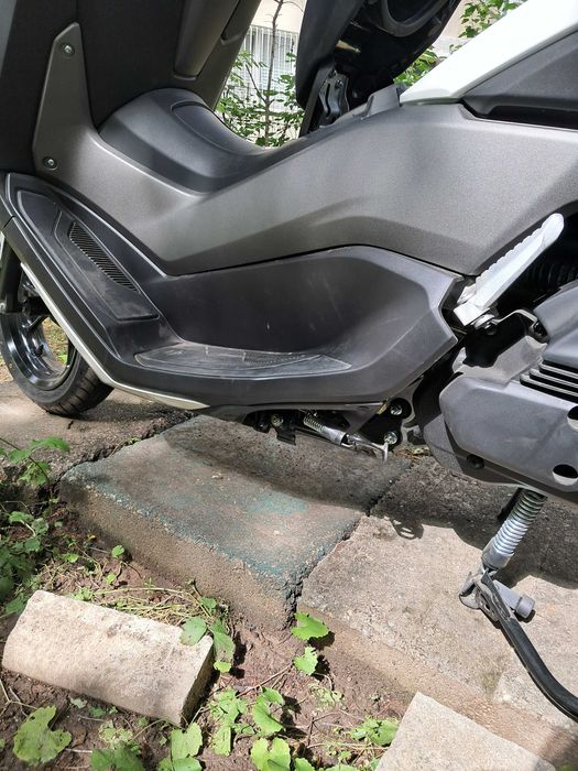scuter NOU yamaha 155 nmax