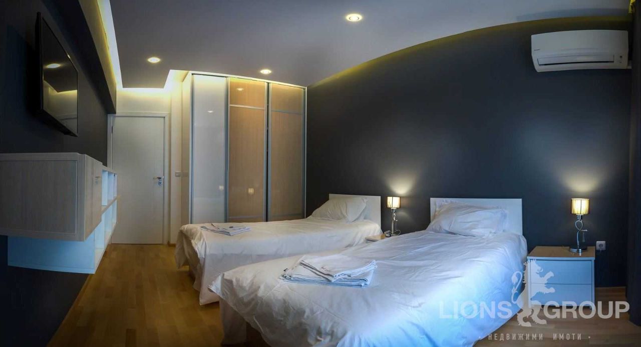 Дава се под наем Тристаен апартамент в Варна, ВИНС - 110 кв.м за 1326 € - Снимка #7