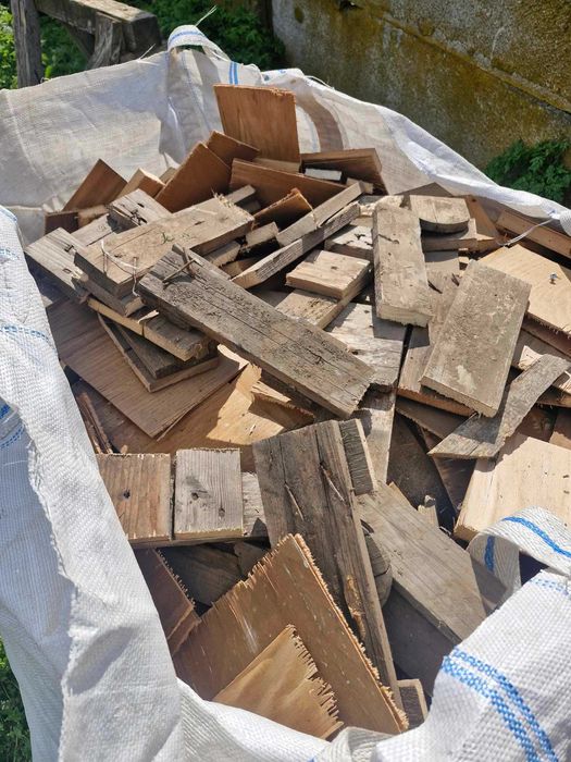 Lemn de foc la sac esență tare fag deseuri brad etc