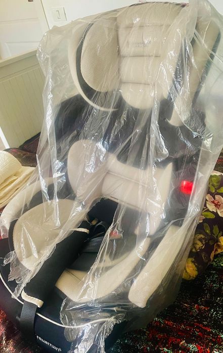 Vând scaun auto bebe, nefolosit