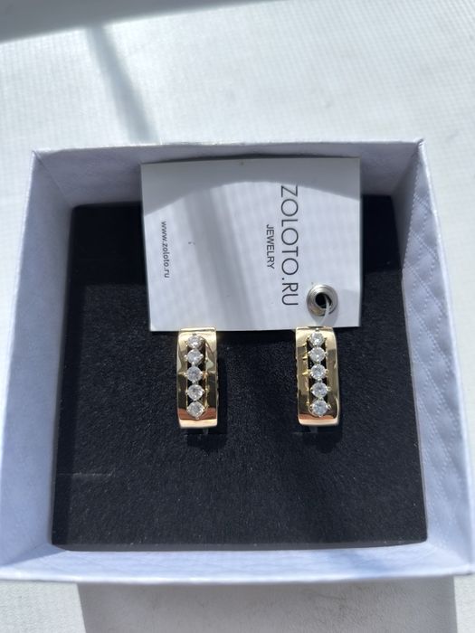 Продам серьги золотые