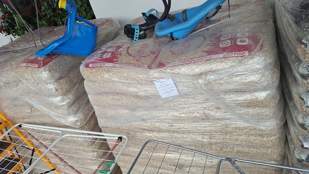 Vand peleti , rășinoase