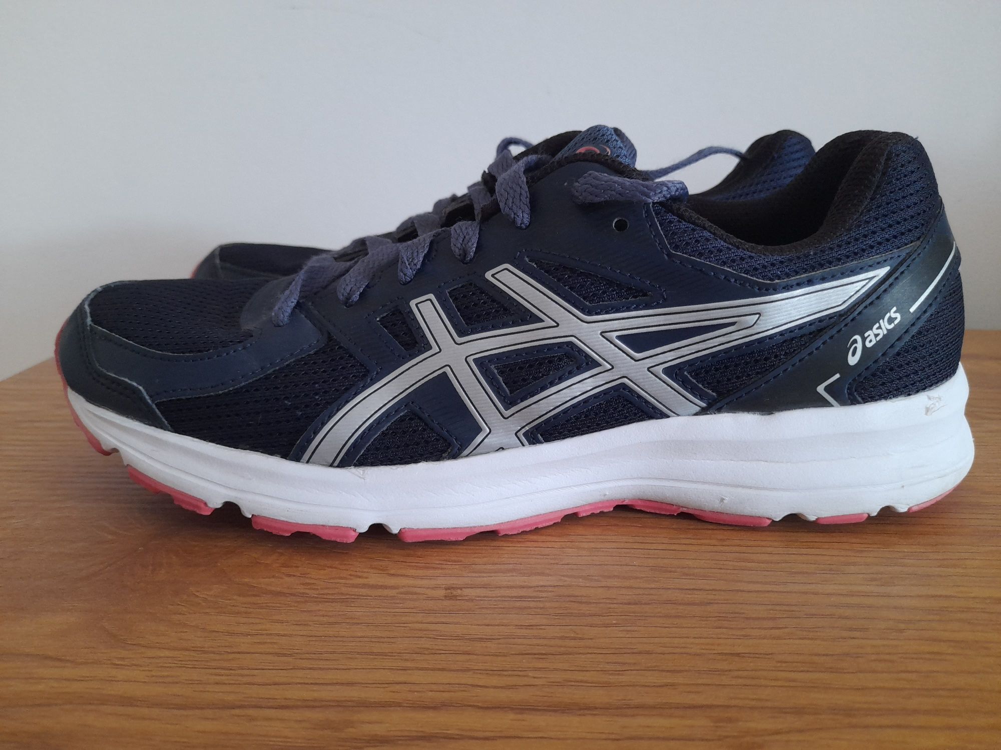 Incaltaminte Asics nr 39