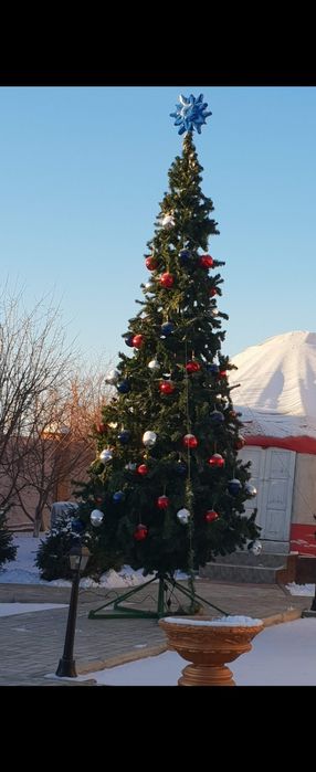 Продам новогоднюю елку