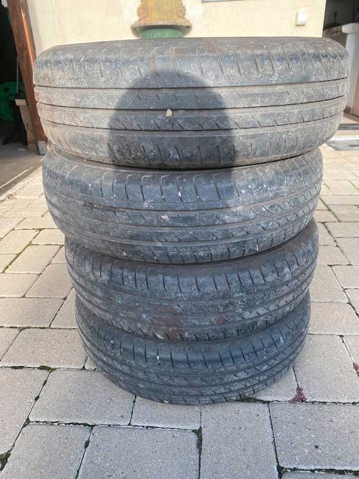 Vand 4 anvelope 165/70 R14