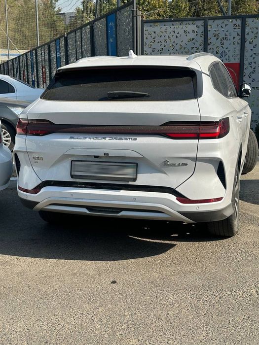 BYD song Plus champion electro car 605