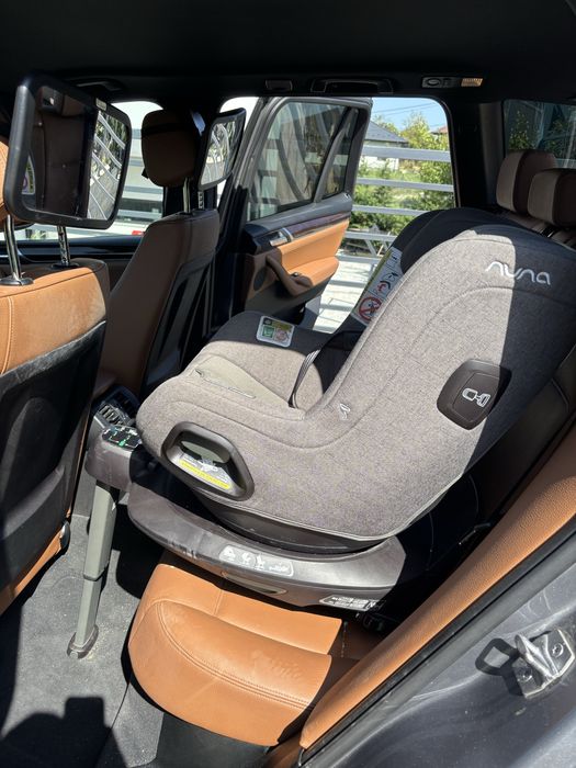 Sistem complet Nuna ARRA Next + TODL + bază Isofix – stare foarte bună