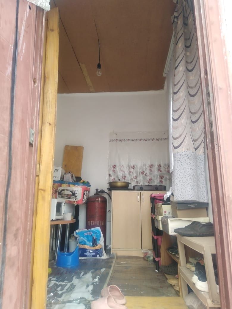 Продам времянку с участком