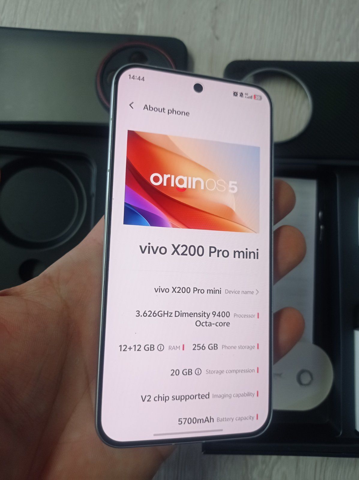 Продавам Vivo x200 pro mini