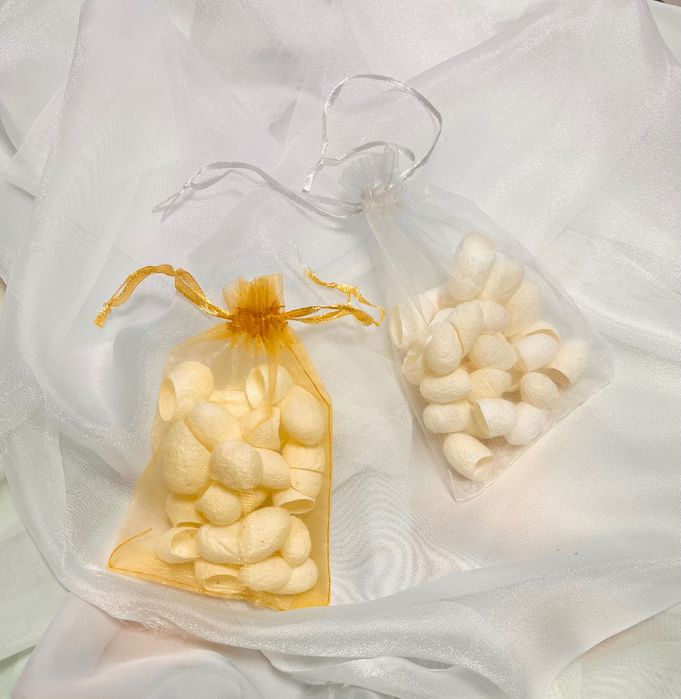 Копринени пашкули – естествена грижа и вдъхновение от природата