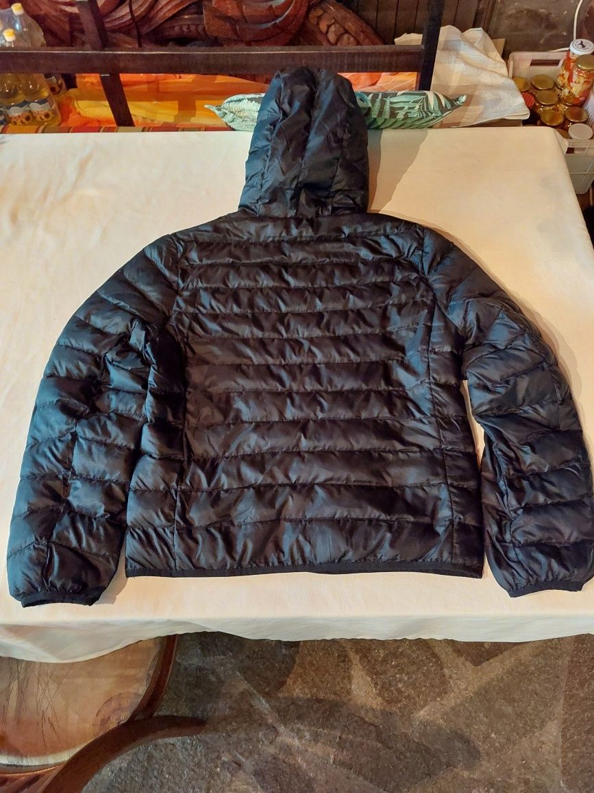 Яке Lacoste M  горнище Hugo Boss XL непромокаемо яке Lacoste