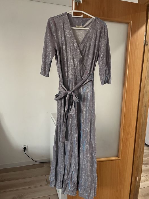 Нарядное платье