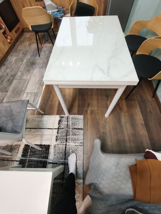 Разтегателна трапезна Маса с закалено стъкло