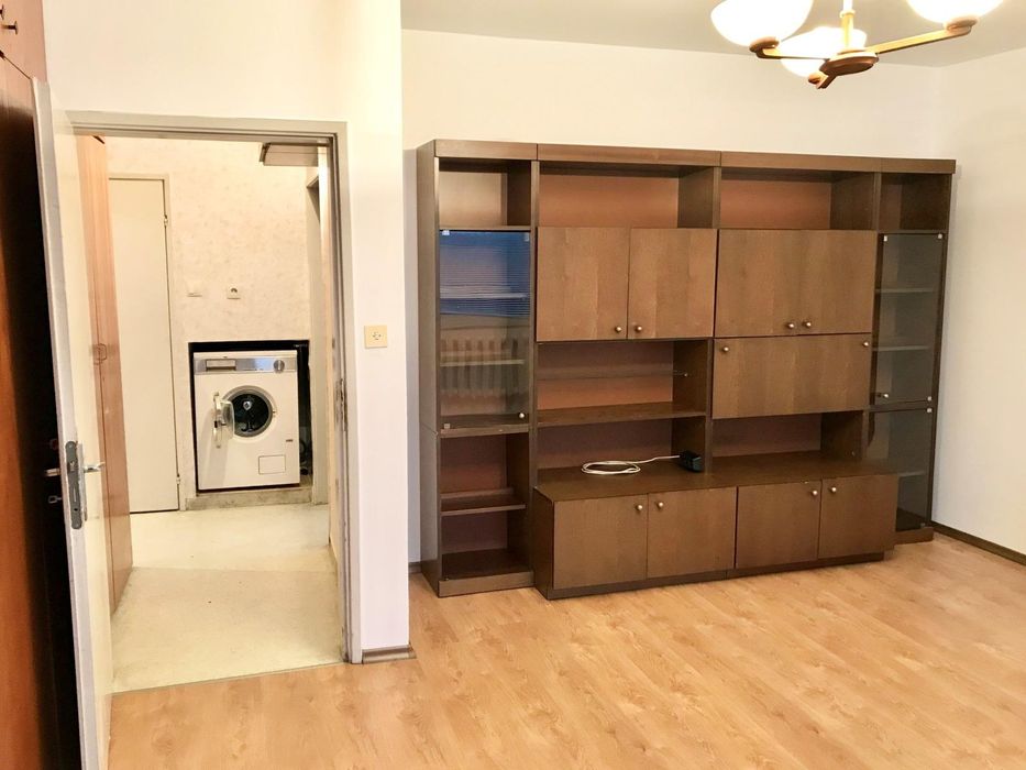 Дава се под наем Тристаен апартамент в София, Гоце Делчев - 106 кв.м за 750 € - Снимка #2