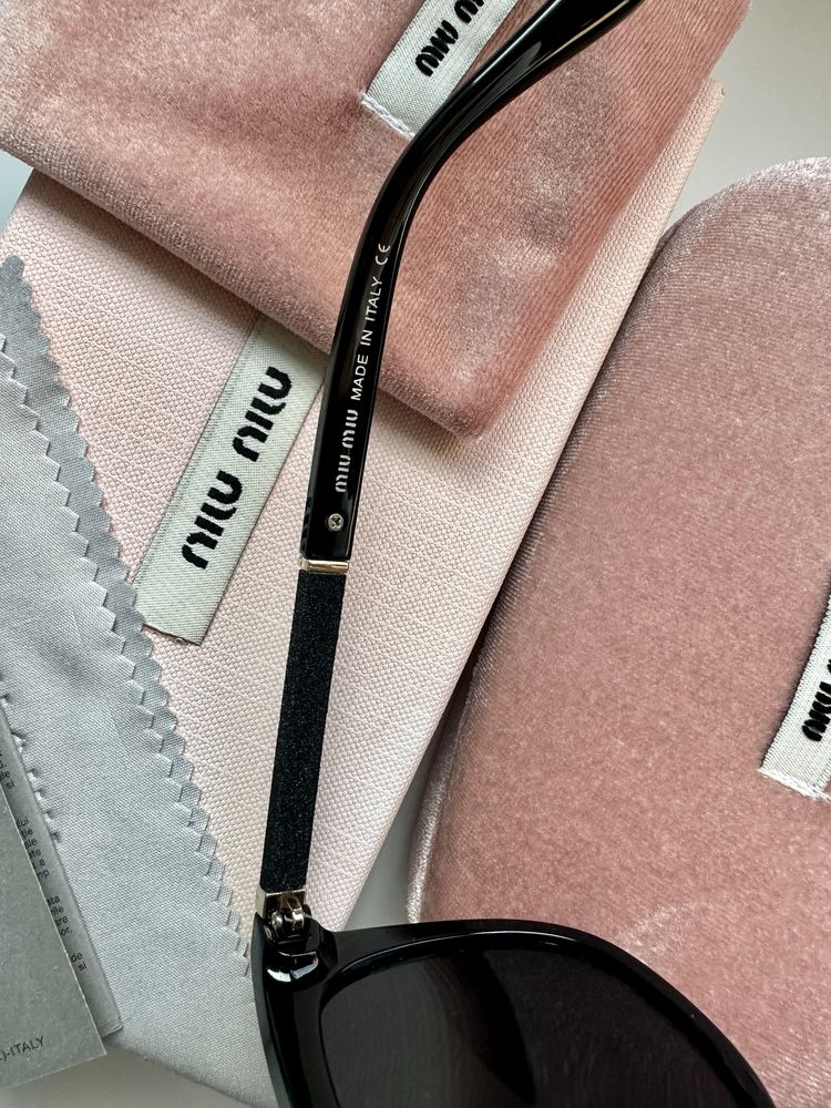 Слънчеви очила Miu Miu