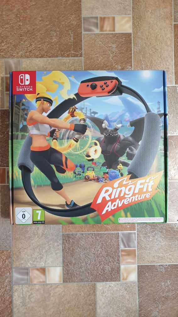 Конзола Nintendo Switch + калъфче + 2 игри Mario+Rabbids и Ringfit adv