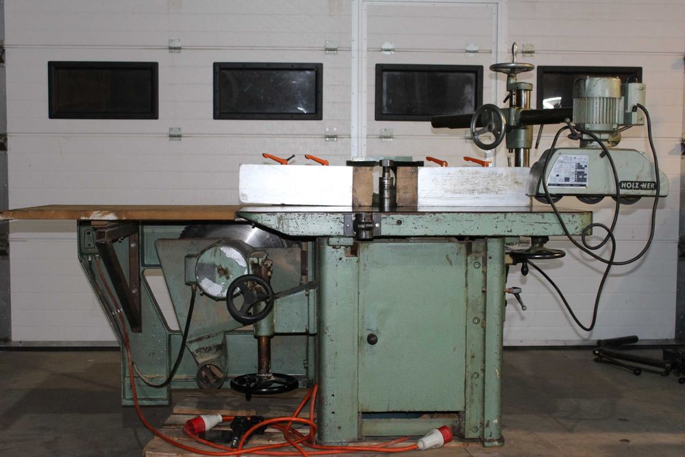 freza cu circular, avans mecanic, masa culisabila