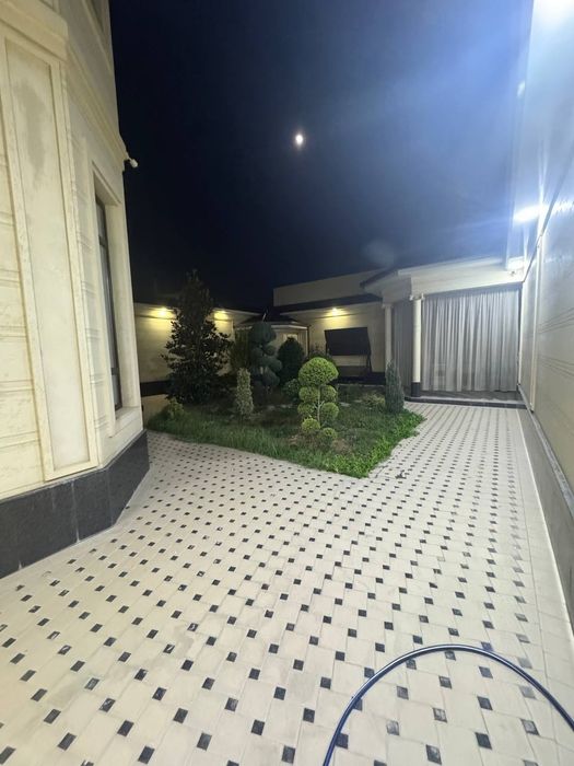 Евродом Угловой! Центр Домбрабада 3.51 сот. 3 уровня, 6 ком+2 холла