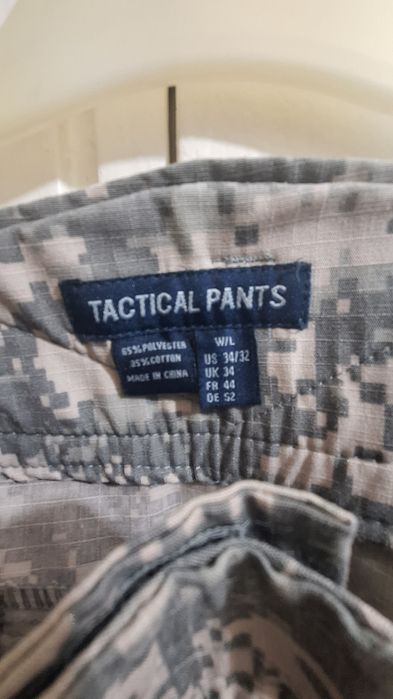 Pantaloni tactici