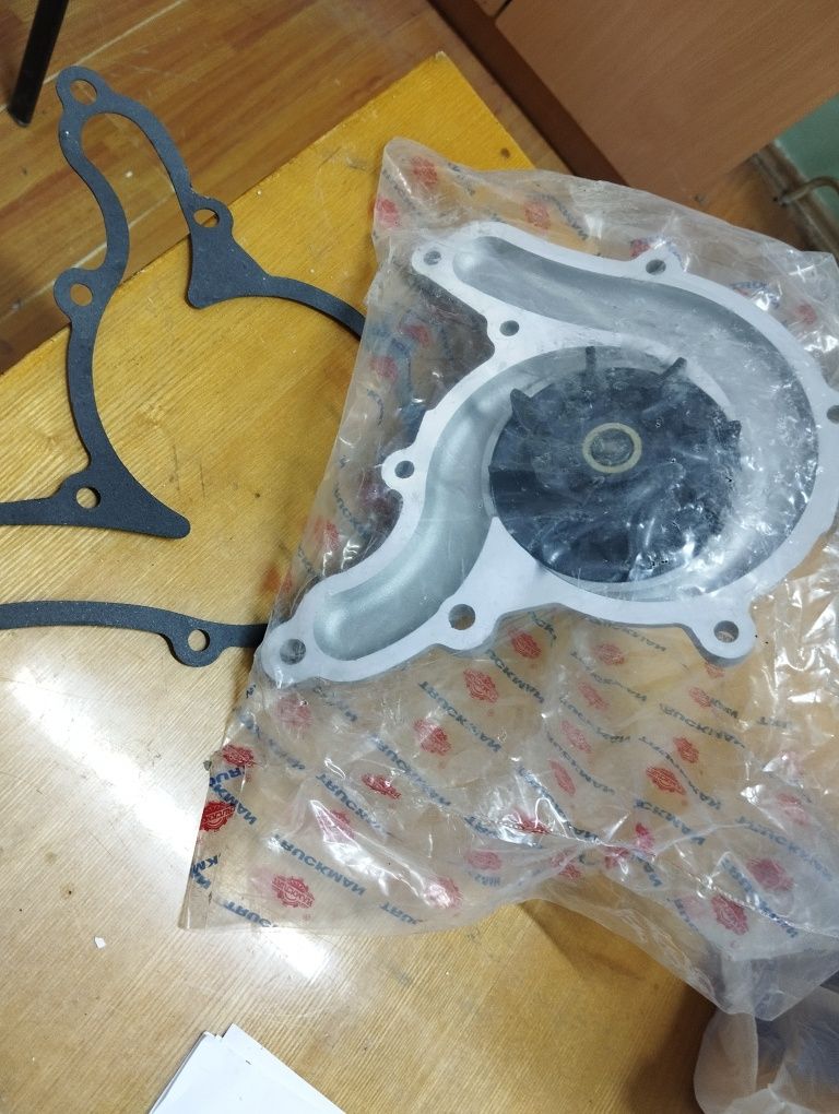 Помпа для автомобиля газ 53