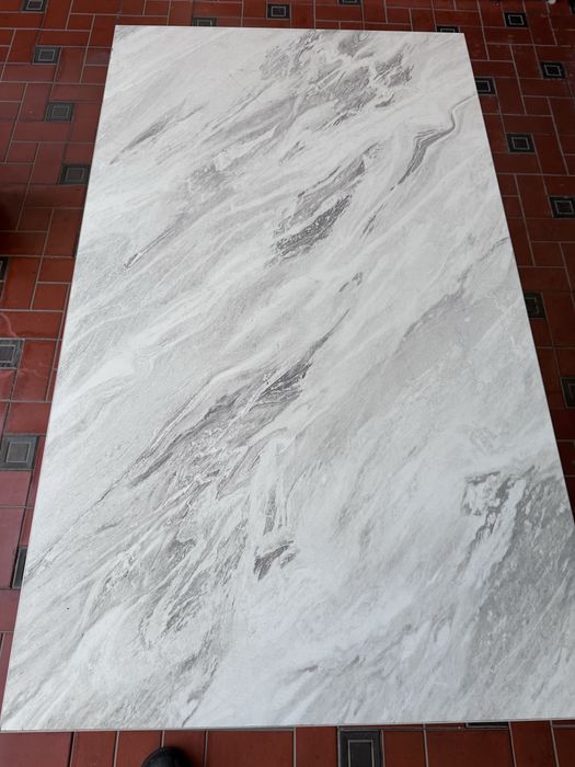 стол сотилади офисный кухняга